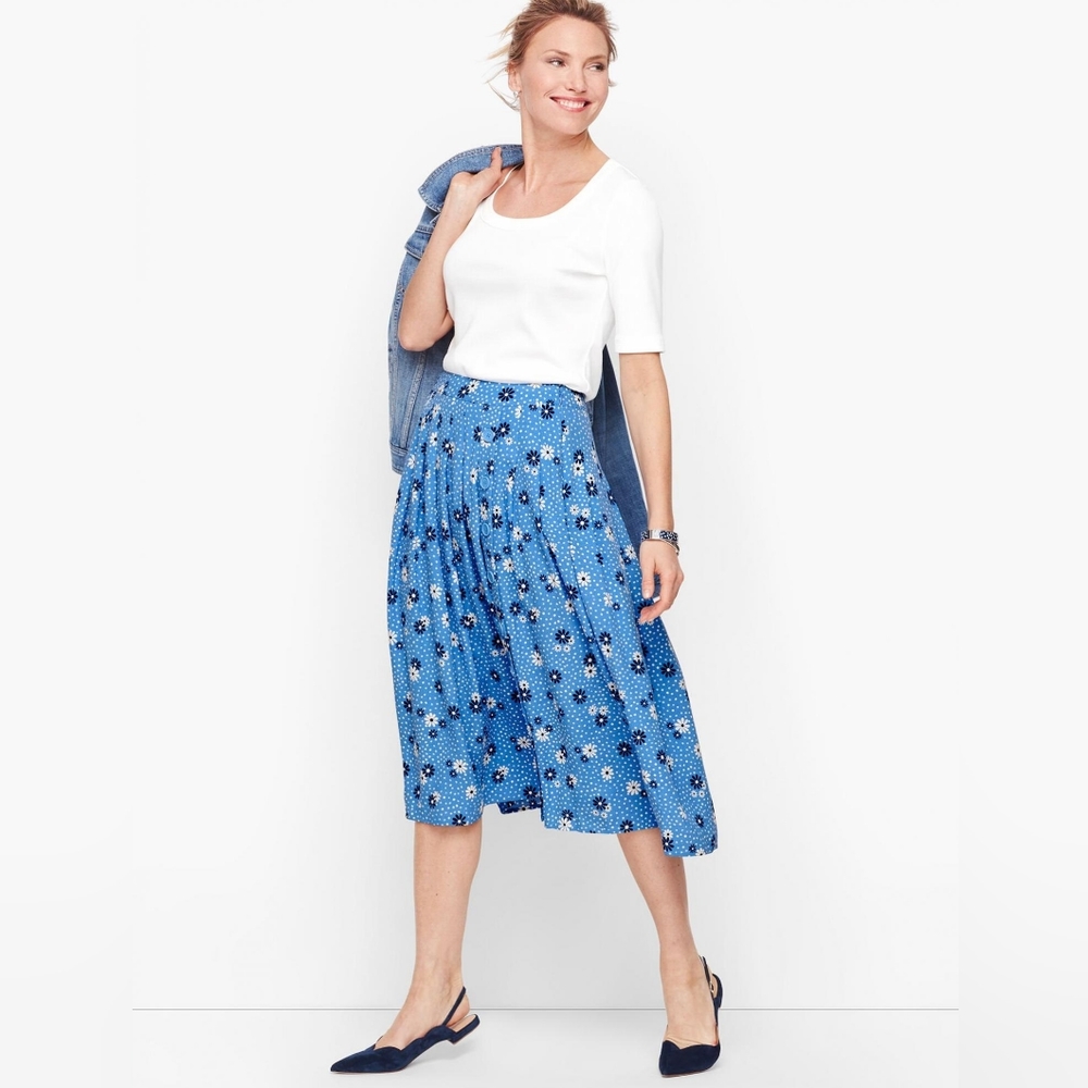 Talbots Blue Wave Daisy Dot Pleated Midi Skirt, Size 10. Feminine/Floral/Flowy